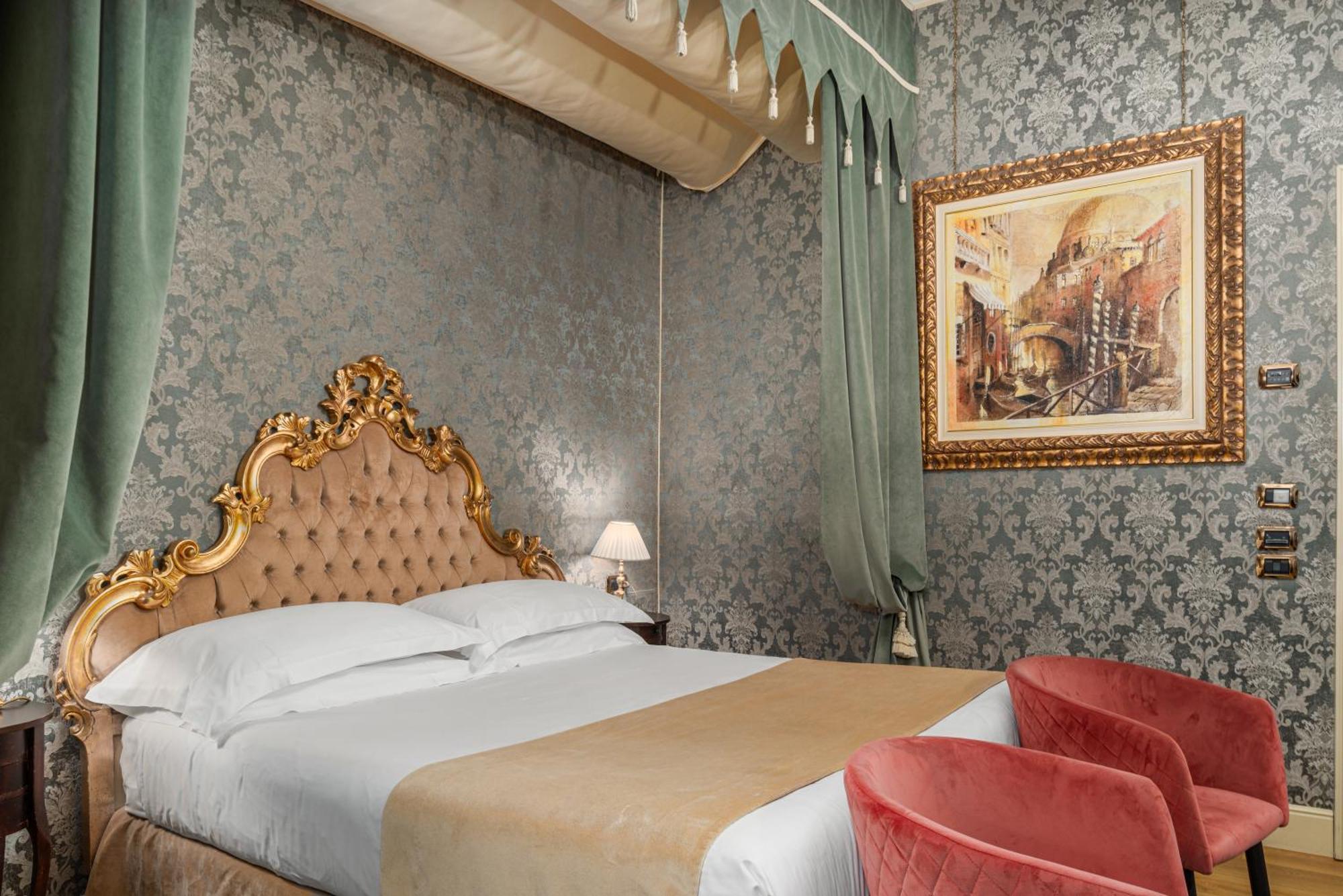 Palazzo Paruta & Wellness Suites Venice Room photo