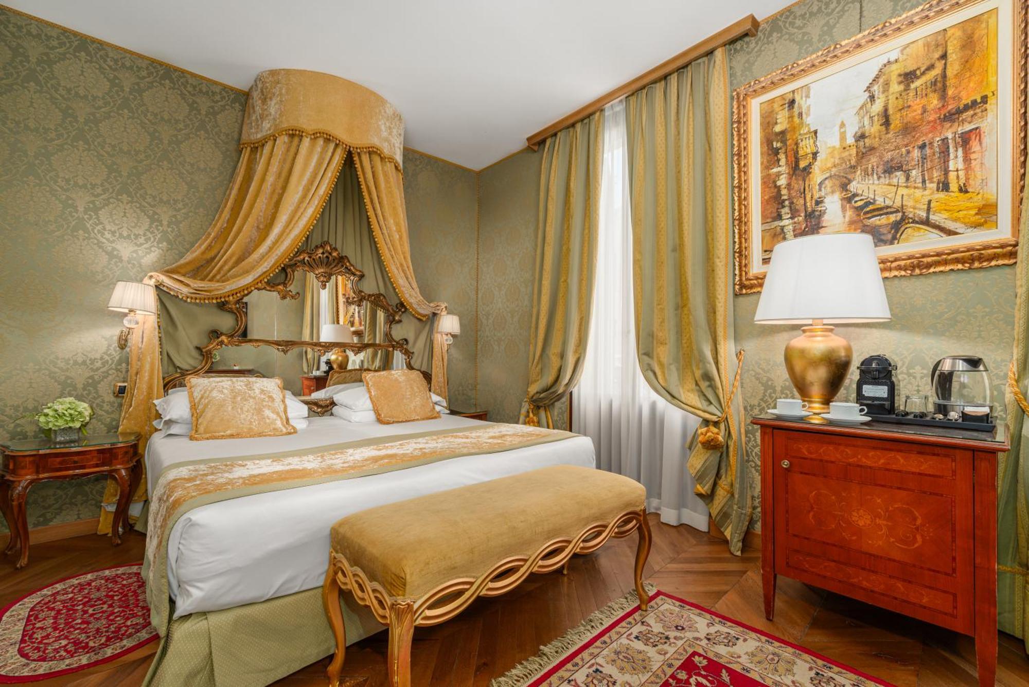 Palazzo Paruta & Wellness Suites Venice Room photo